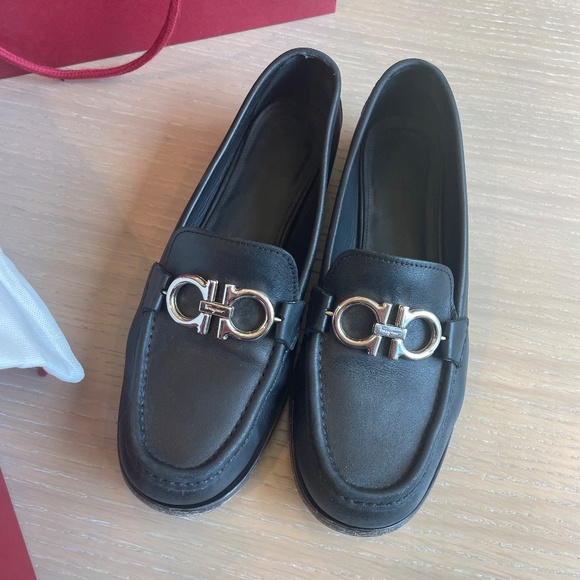 Salvatore Ferragamo Loafers Size 7.5 - Picture 3 of 8